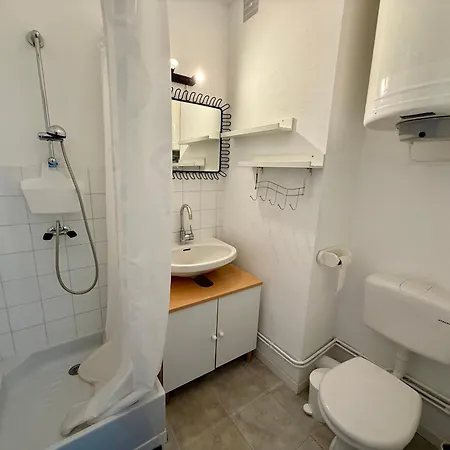 Avec Balcon Et Parking A 2 Pas De La - Fr-1-652-56 Lejlighed Saint-Hilaire-de-Riez