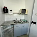Avec Balcon Et Parking A 2 Pas De La - Fr-1-652-56 Apartmán *