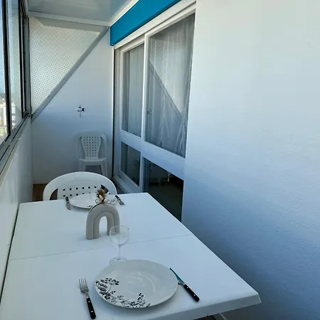 Avec Balcon Et Parking A 2 Pas De La - Fr-1-652-56 Lejlighed *