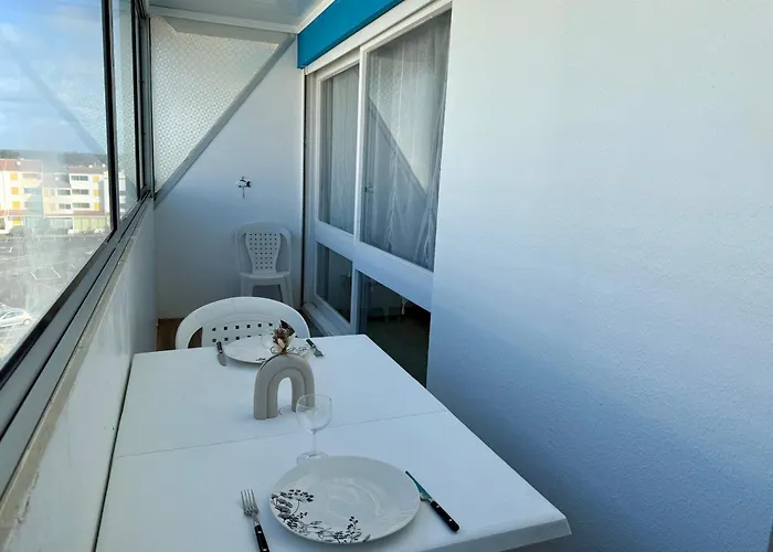 Avec Balcon Et Parking A 2 Pas De La - Fr-1-652-56 Apartment *